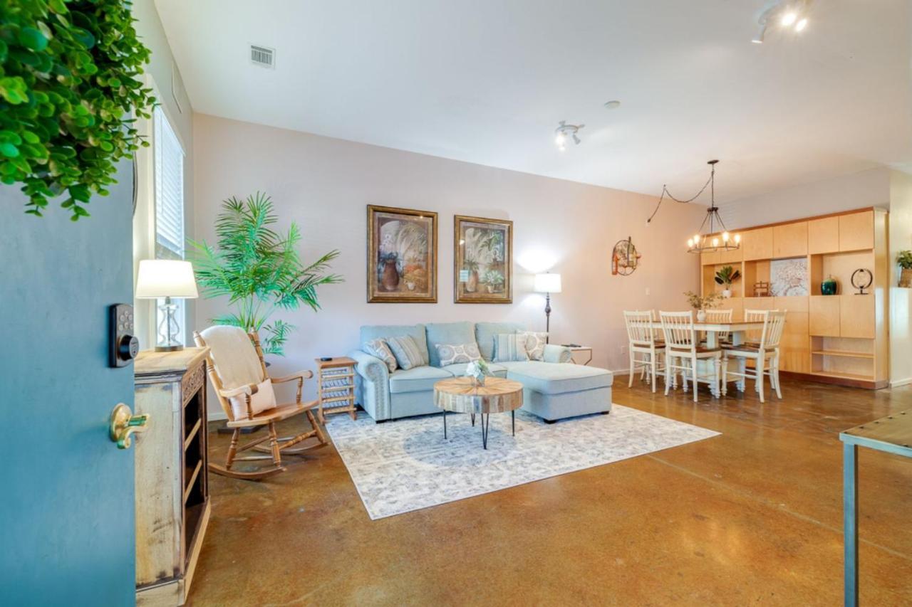 Southern Charmer-Historic District Downtown-Front Porch-Walk Score 90!!-Private Parking-1 Minute To Forsyth Park Savannah Eksteriør bilde