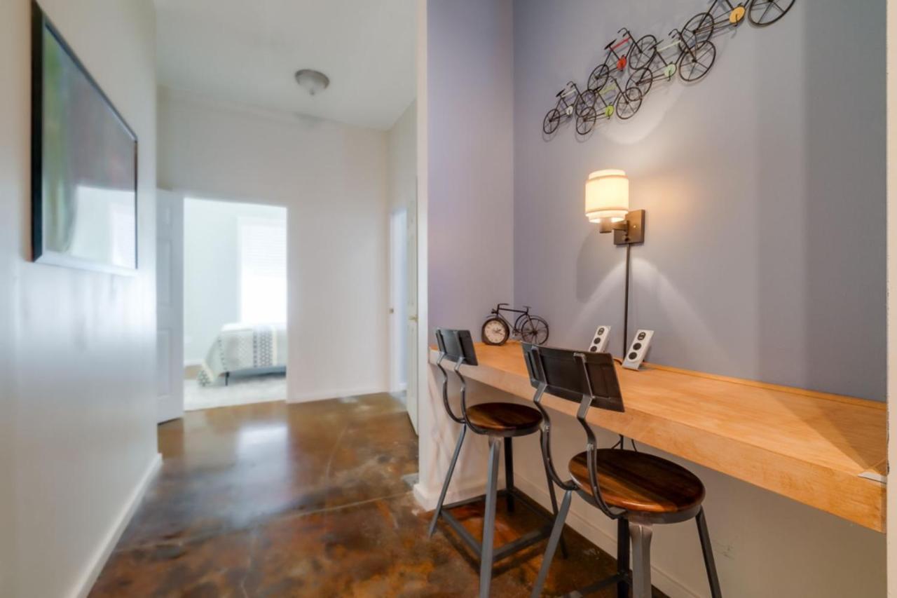 Southern Charmer-Historic District Downtown-Front Porch-Walk Score 90!!-Private Parking-1 Minute To Forsyth Park Savannah Eksteriør bilde