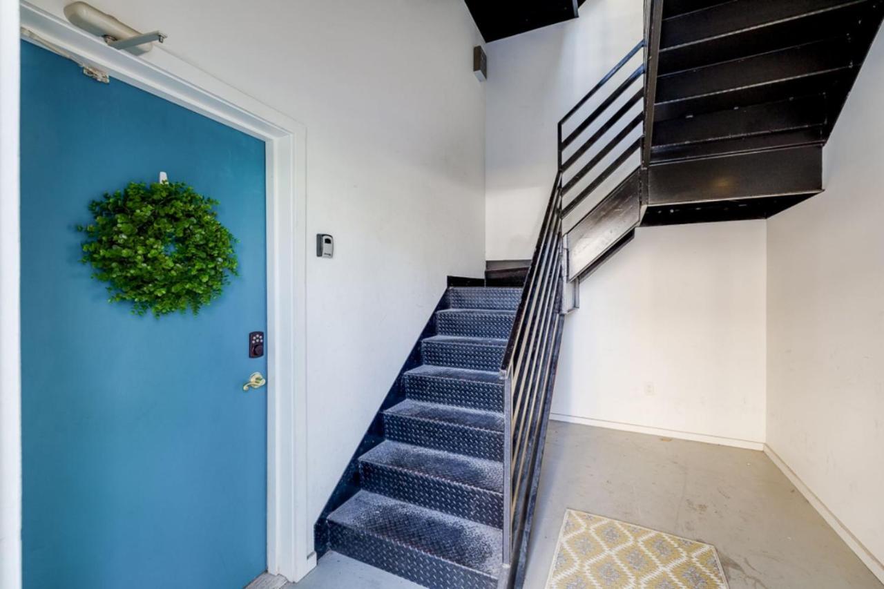 Southern Charmer-Historic District Downtown-Front Porch-Walk Score 90!!-Private Parking-1 Minute To Forsyth Park Savannah Eksteriør bilde